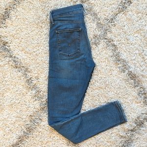 Levi's 720 High Rise Super Skinny Jeans